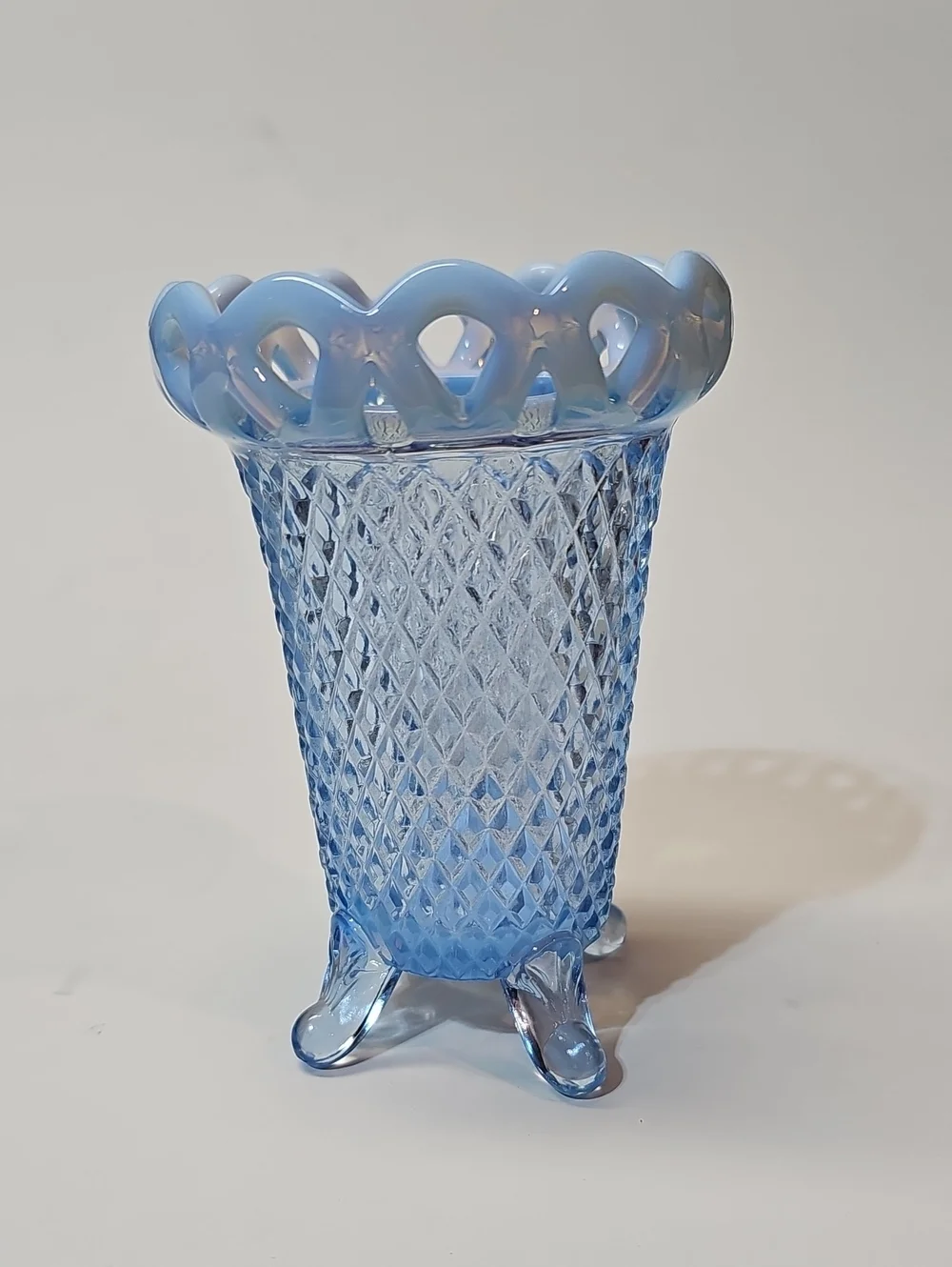 Vintage Imperial Glass Light Blue Opalescent Decorative 4-toed Flower Bud Vase
